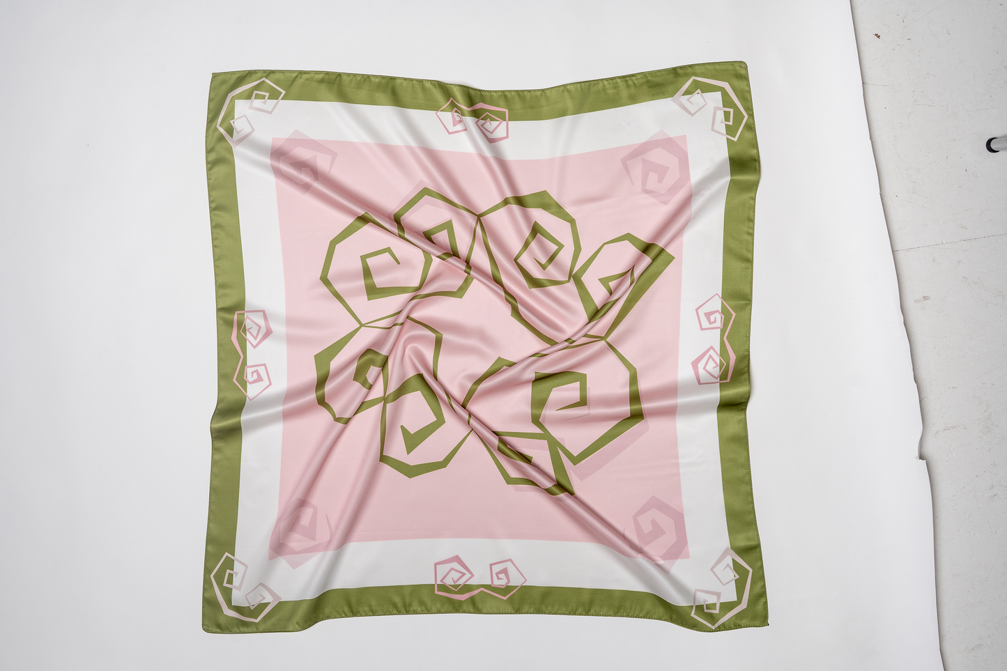 “il foulard” 03 piastrella